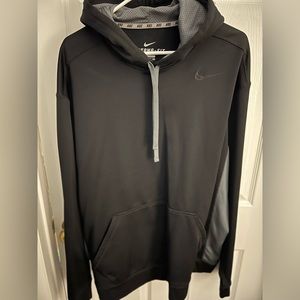 Nike Men’s Black Therma-Fit XXL hoodie